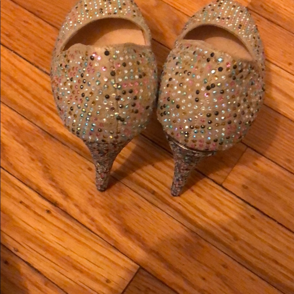 Worn a couple of times - Picture 8 of 12